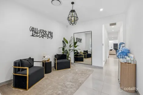 Property photo of 218 Waterloo Road Greenacre NSW 2190