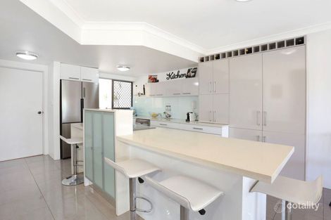 Property photo of 5/81-91 Boykambil Esplanade North Hope Island QLD 4212