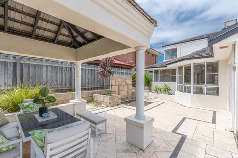 Property photo of 142 Broadbeach Boulevard Hillarys WA 6025