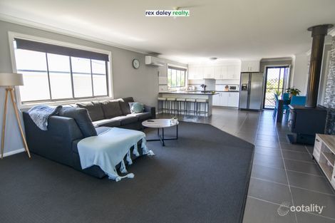 Property photo of 23 Brownleigh Vale Drive Inverell NSW 2360