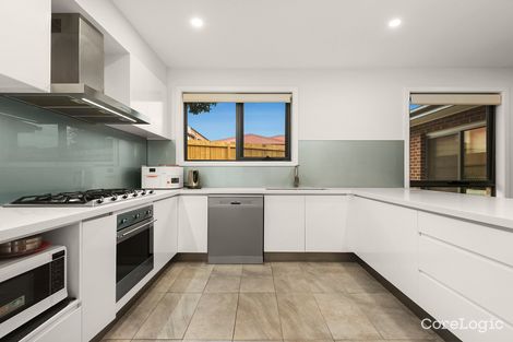 Property photo of 2/34 Baratta Street Doncaster East VIC 3109