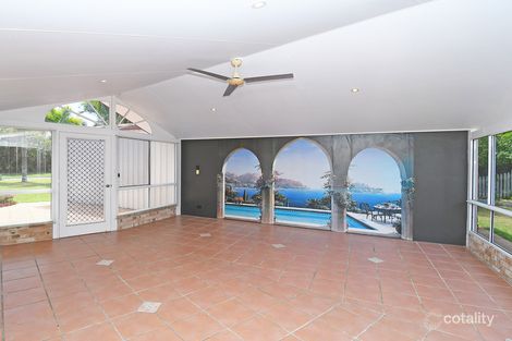 Property photo of 17 Magpie Court Eli Waters QLD 4655