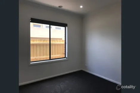 Property photo of 46 Exploration Avenue Werribee VIC 3030