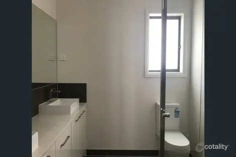 Property photo of 46 Exploration Avenue Werribee VIC 3030