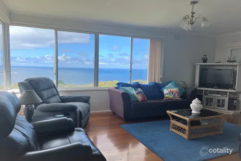 Property photo of 19 Boronia Drive Grassy TAS 7256