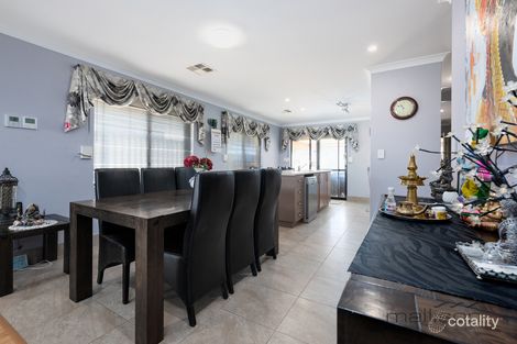 Property photo of 8 Montpellier Way Piara Waters WA 6112