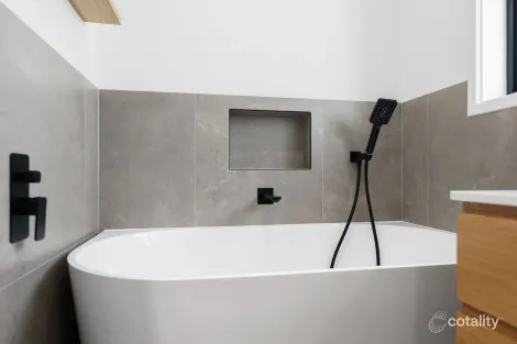 Property photo of 44 Pickworth Street Holt ACT 2615