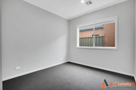 Property photo of 6 Glencoe Street Beveridge VIC 3753