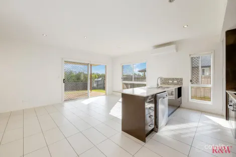 18 BANNER CT, BRANYAN, QLD 4670