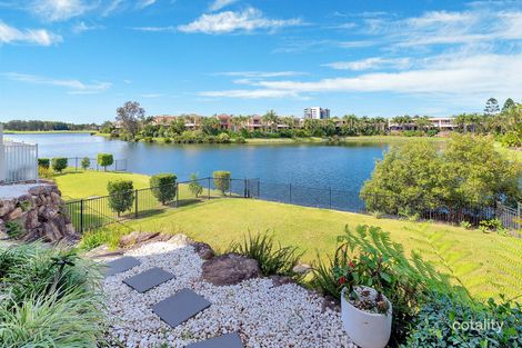 Property photo of 2/145 Palm Meadows Drive Carrara QLD 4211