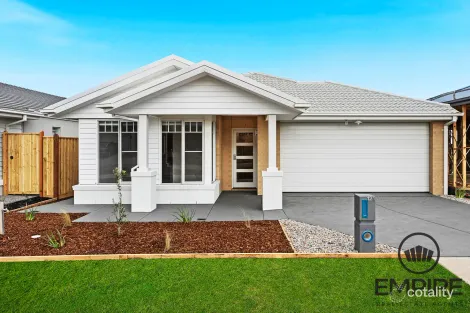 114 Yeungroon Bvd, Clyde North, VIC 3978