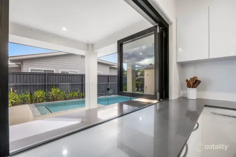 Property photo of 5 Waderbird Crescent Pelican Waters QLD 4551