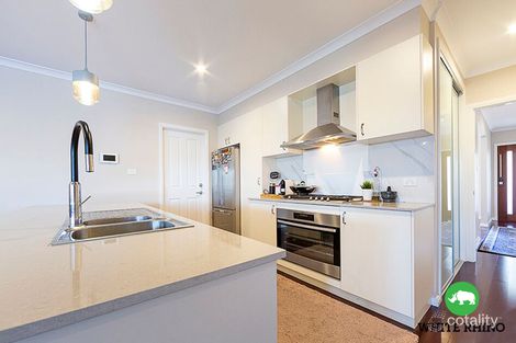Property photo of 10 Nano Street Googong NSW 2620