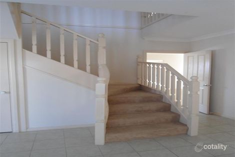 Property photo of 17 Possum Tail Run Sunbury VIC 3429