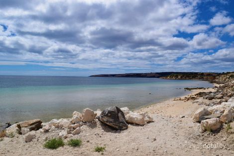 18 The Esplanade, Baudin Beach, SA 5222