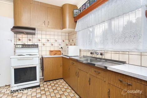 Property photo of 21 Ash Grove Montrose VIC 3765