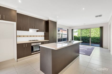 Property photo of 22 Burnside Way Mernda VIC 3754