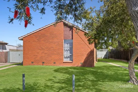 33 Carmarthen Dr, Corio, VIC 3214
