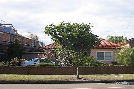 130 Bay Rd, Toowoon Bay, NSW 2261