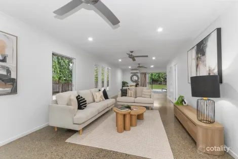 Property photo of 16 Clarendon Street Hyde Park QLD 4812
