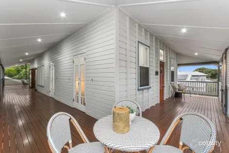 Property photo of 16 Clarendon Street Hyde Park QLD 4812