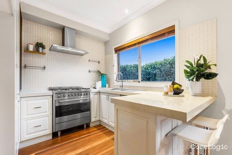 Property photo of 11 Kingswood Rise Box Hill South VIC 3128