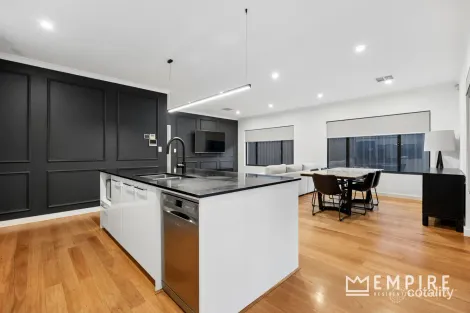 26 Carine Pde, Lake Coogee, WA 6166
