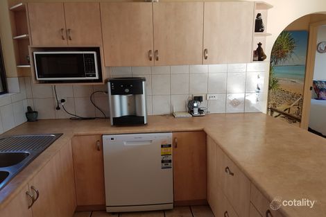 Property photo of 3/218 Marine Parade Labrador QLD 4215