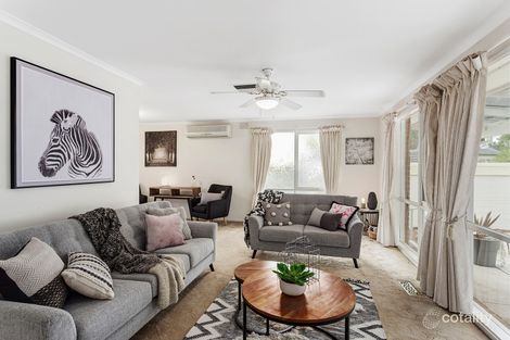 Property photo of 32 Aurum Crescent Ringwood North VIC 3134