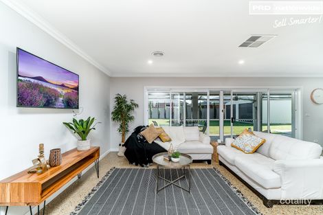 Property photo of 2 Trumper Street Boorooma NSW 2650