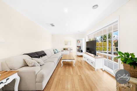 Property photo of 44 Fingleton Crescent Gordon ACT 2906