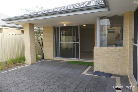 Property photo of 9/11 Hazlett Way Canning Vale WA 6155