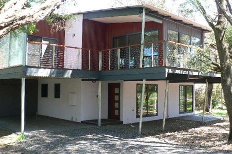 2 WOODLAND AVE, SILVERLEAVES, VIC 3922