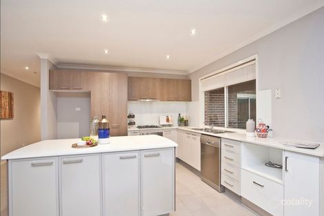 Property photo of 9 Denmans Mews Deer Park VIC 3023