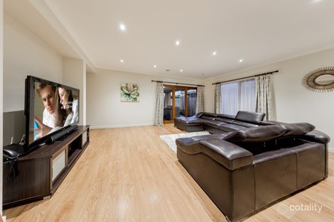 Property photo of 130 Wheelers Park Drive Cranbourne North VIC 3977