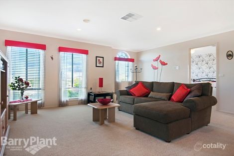 Property photo of 11 Hilltop Close Narre Warren South VIC 3805
