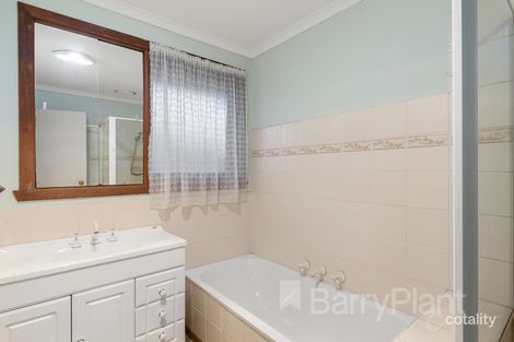 24 Winchester Dr, Bayswater North, VIC 3153