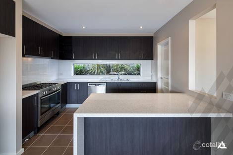 Property photo of 11 Huntingfield Court Warragul VIC 3820