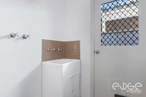 Property photo of 27 Arcadia Drive Smithfield SA 5114