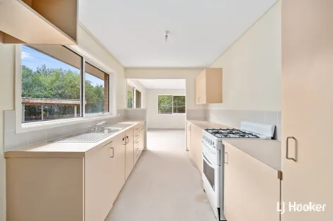 Property photo of 4 Edwell Place Lyneham ACT 2602