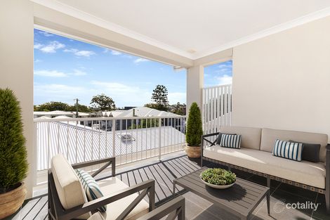 18 Birdwood Rd, Holland Park West, QLD 4121