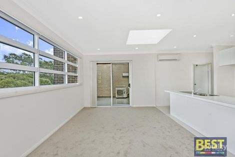 Property photo of 11/11-15 Peggy Street Mays Hill NSW 2145