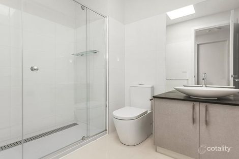 Property photo of 2/402 High Street Northcote VIC 3070