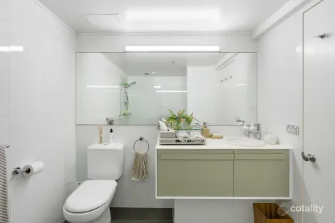 Property photo of 42/14 Macarthur Parade Main Beach QLD 4217