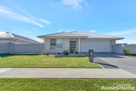 17 BUSHY ST, YAMBA, NSW 2464