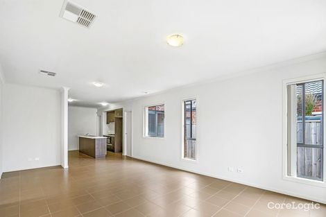 Property photo of 12 Ostend Crescent Point Cook VIC 3030
