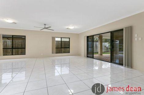 Property photo of 24 Fennessy Close Wakerley QLD 4154