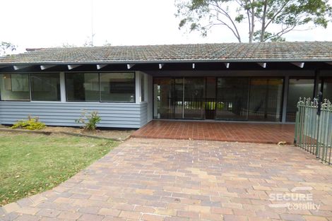 35 Struan St, Chapel Hill, QLD 4069