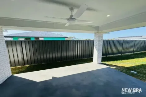 Property photo of 5 Surf Close Old Bar NSW 2430