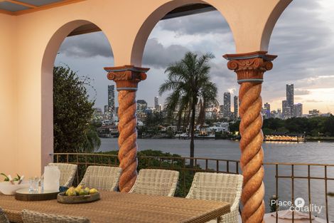 Property photo of 130 Wynnum Road Norman Park QLD 4170